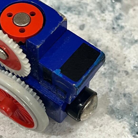 Learning Curve 2003 Thomas & Friends Wooden Railway Fergus Traction Engine Train - Picture 6 of 7